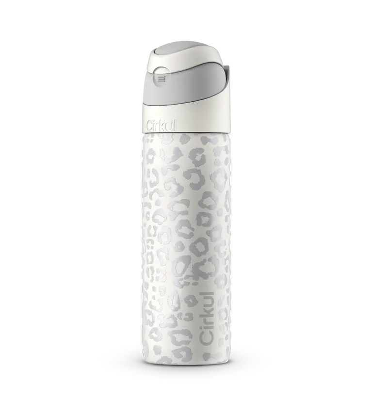 26Oz Luxe Leopard Strawsip™ Flip Bottle – Collector’S Edition 1